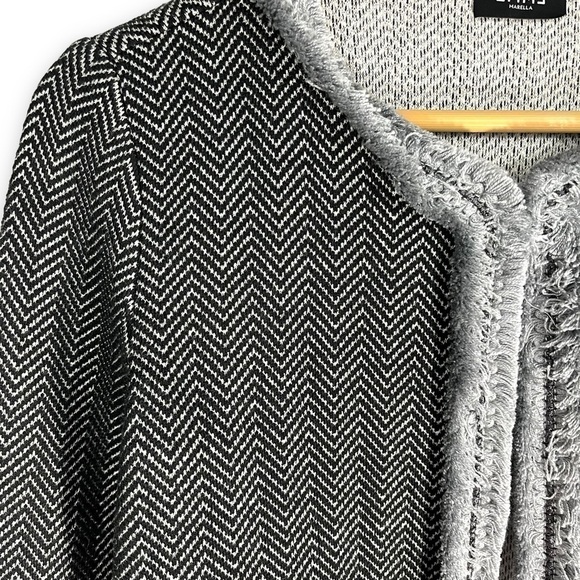 Emme Marella Herringbone Tweed Cropped Jacket w/ Fringe Trim, Black/Grey, Size M - Picture 3 of 11